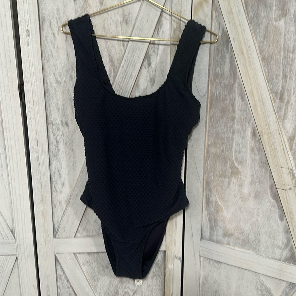 Bathing suit - Picture 3 of 6